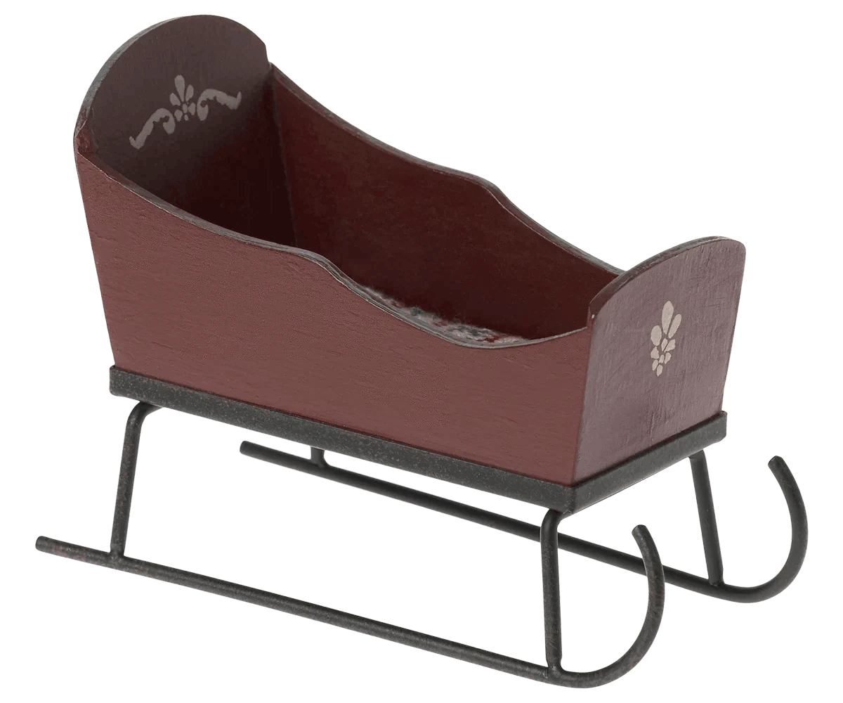 Maileg Sleigh, Mouse - Red - Caitly