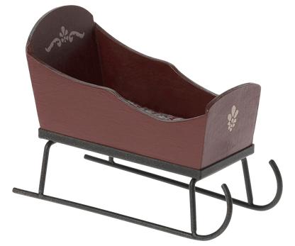 Maileg Sleigh, Mouse - Red - Caitly