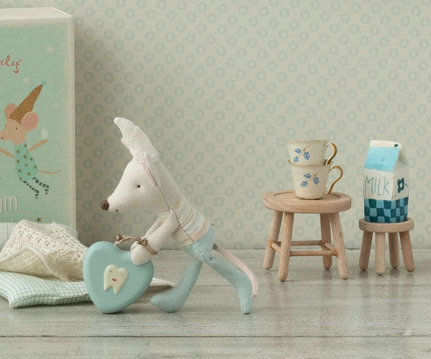Maileg Table & Stool Set, Mouse - Caitly