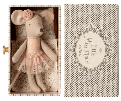 Dancing Mouse in Daybed, Little Sister - Caitly