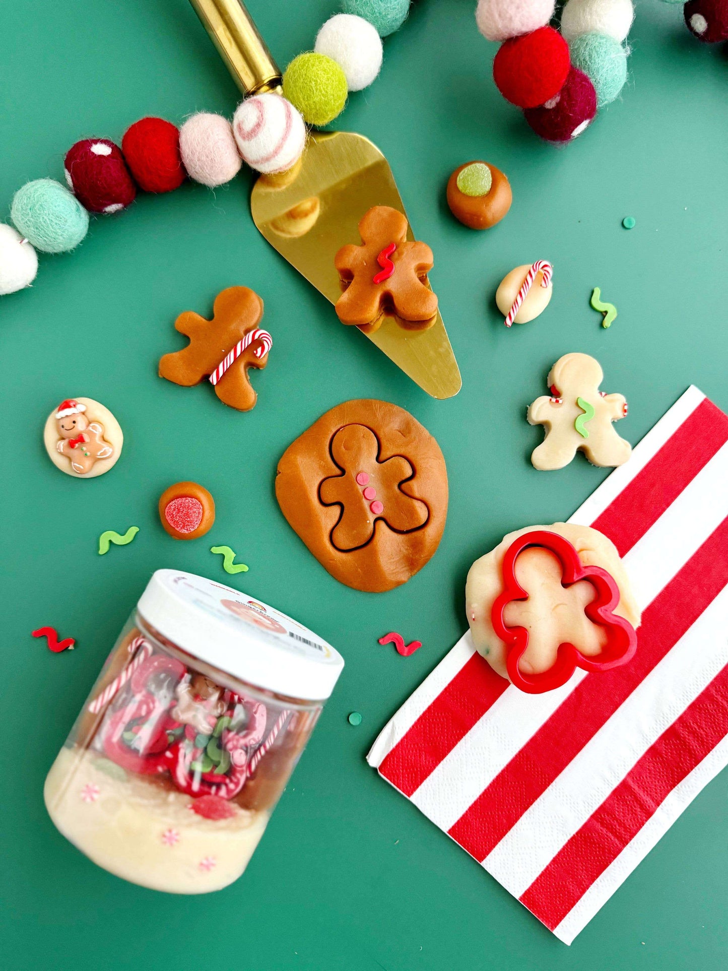 Gingerbread Mini Dough-To-Go - Caitly