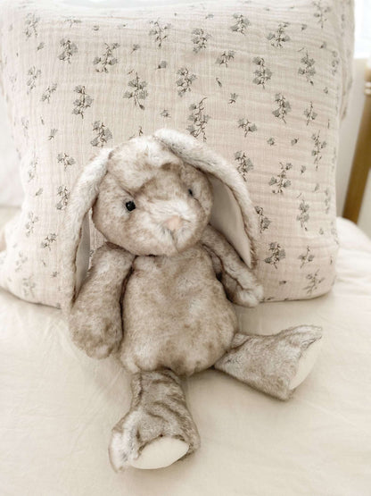Mon Ami Hadley the Hare - Caitly