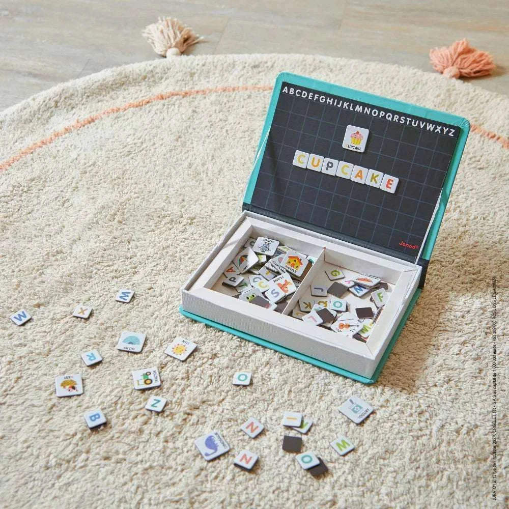 Janod English Alphabet Magneti'Book Jelly cat
