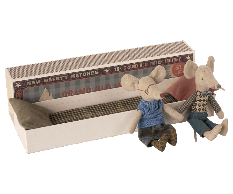 Grandma & Grandpa Mouse in Matchbox - Caitly